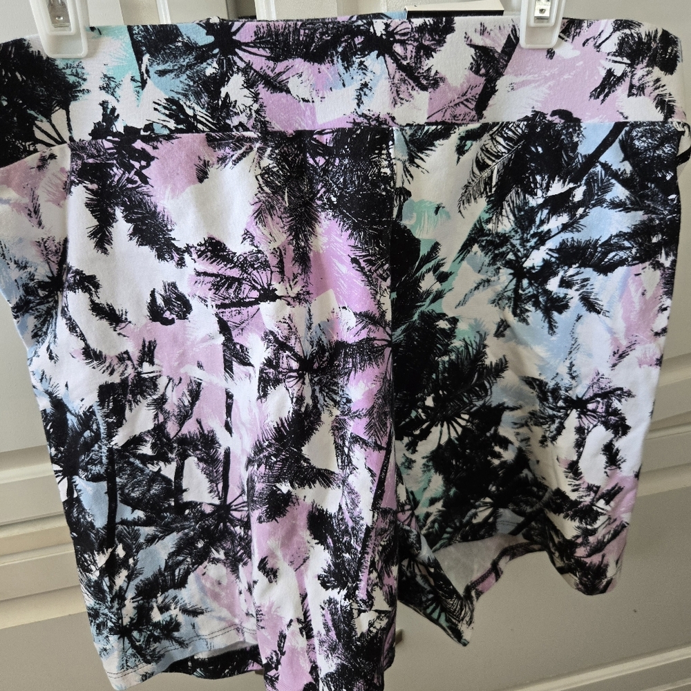 Torrid Palm Print Women's Athletic Shorts